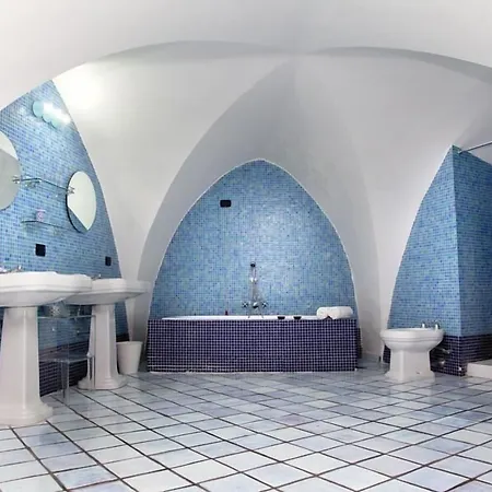 Caprino Bed & Breakfast 3*
