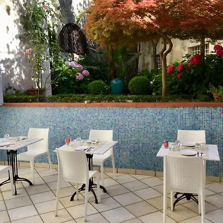 Caprino Bed & Breakfast 3*